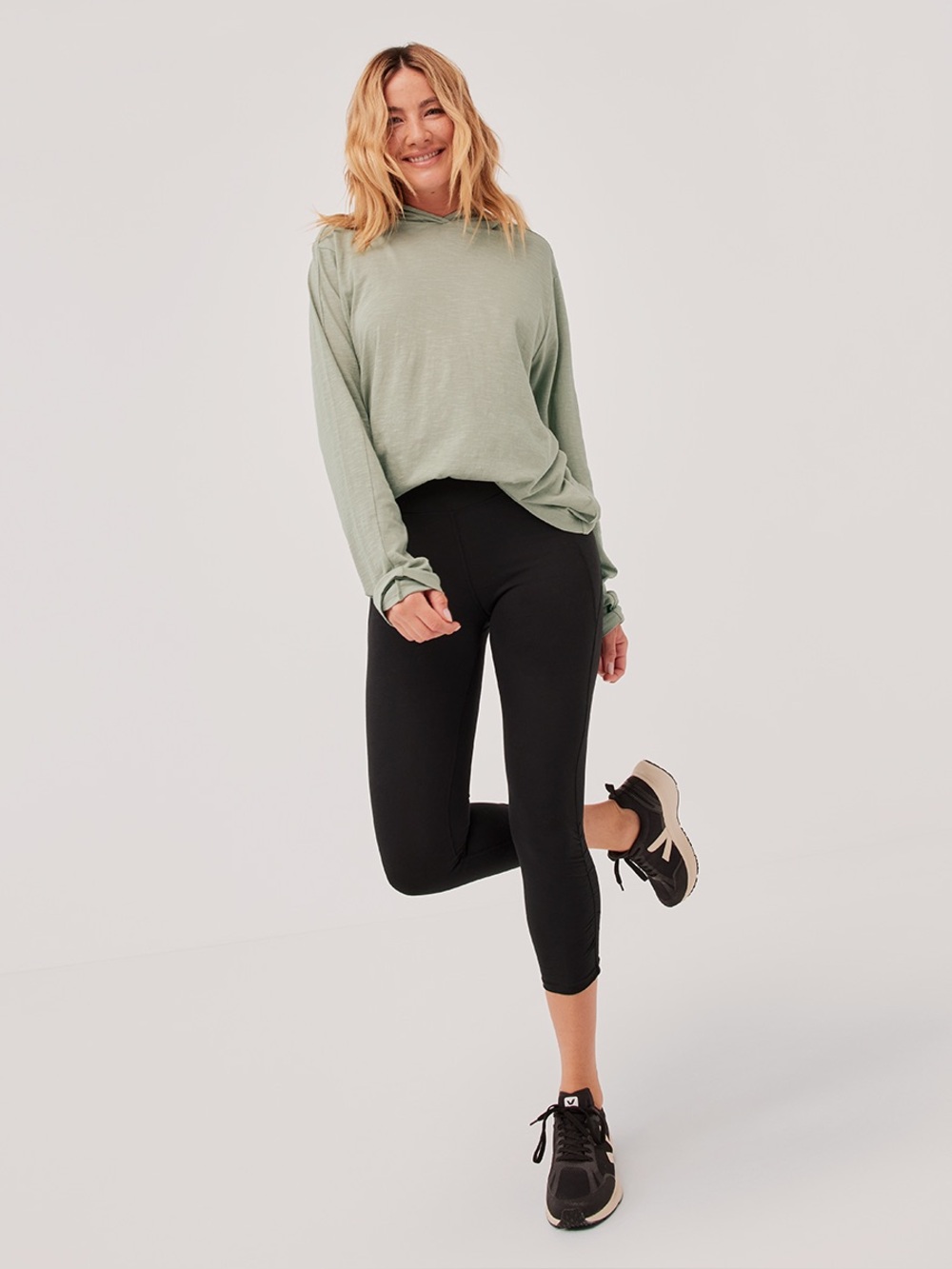 Women's Black Cropped Leggings - Classic Everyday Fit